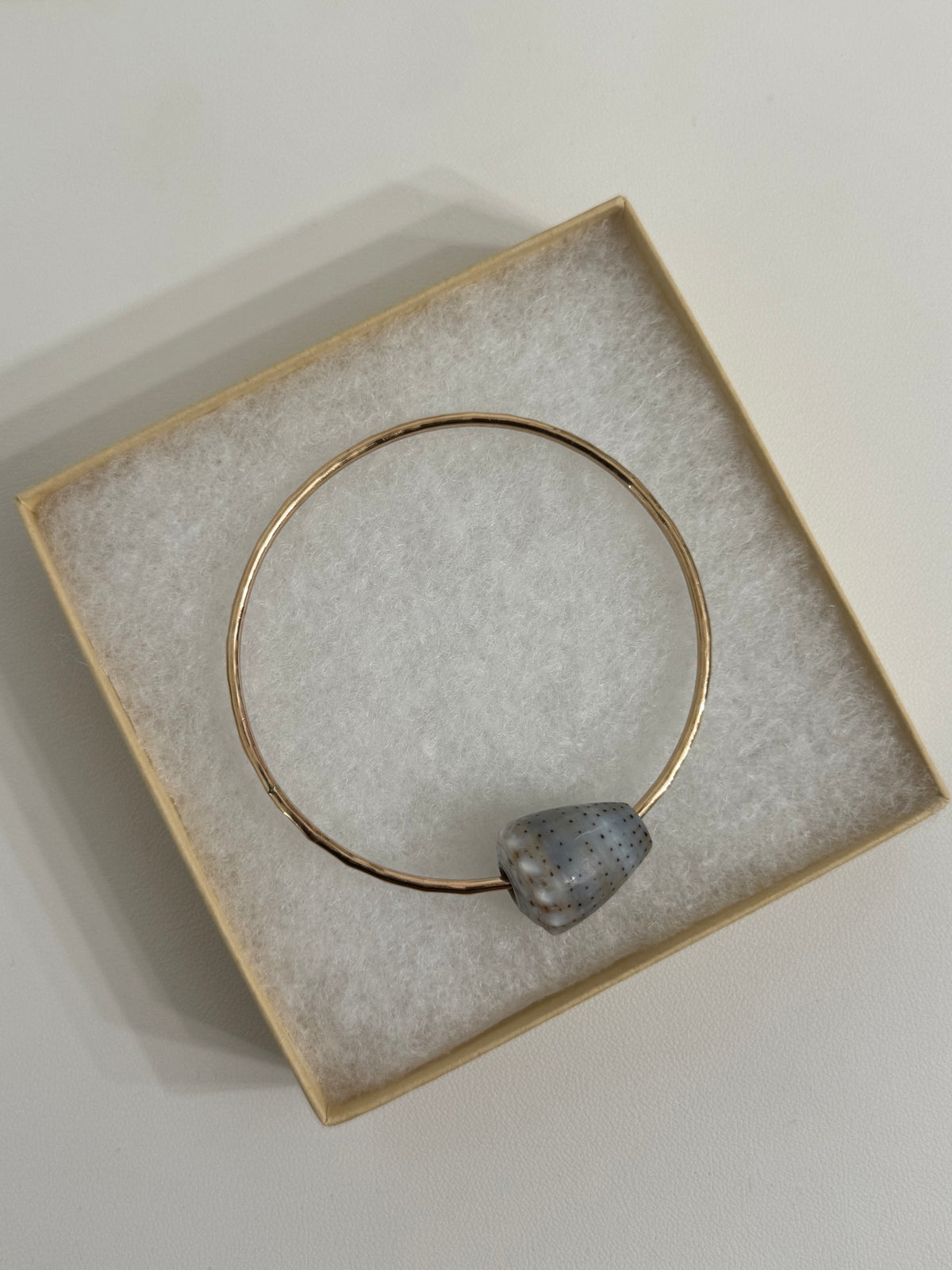 SIZE 7 - CONE SHELL BANGLE