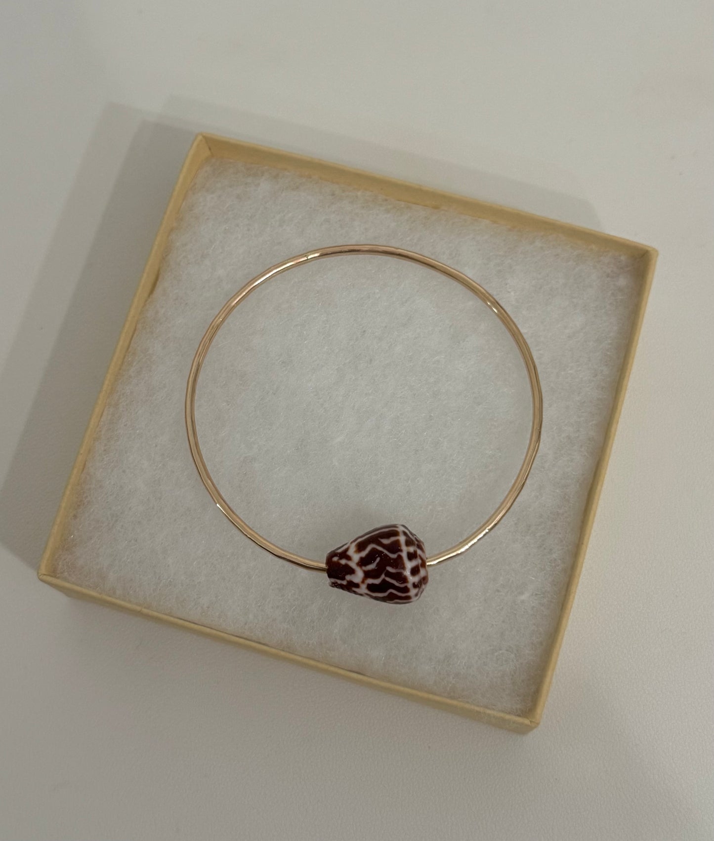 SIZE 7.5 - CONE SHELL BANGLE