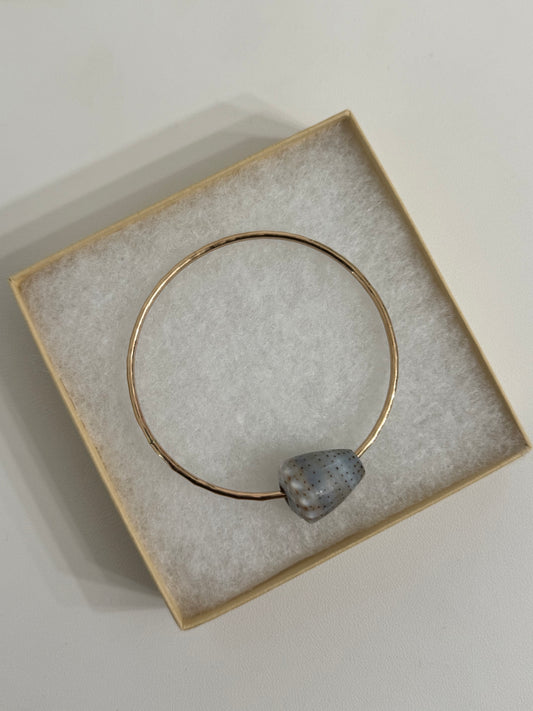 SIZE 7 - CONE SHELL BANGLE