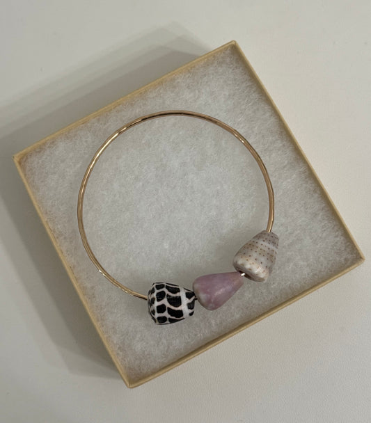 SIZE 8 - TRIPLE CONE SHELL BANGLE