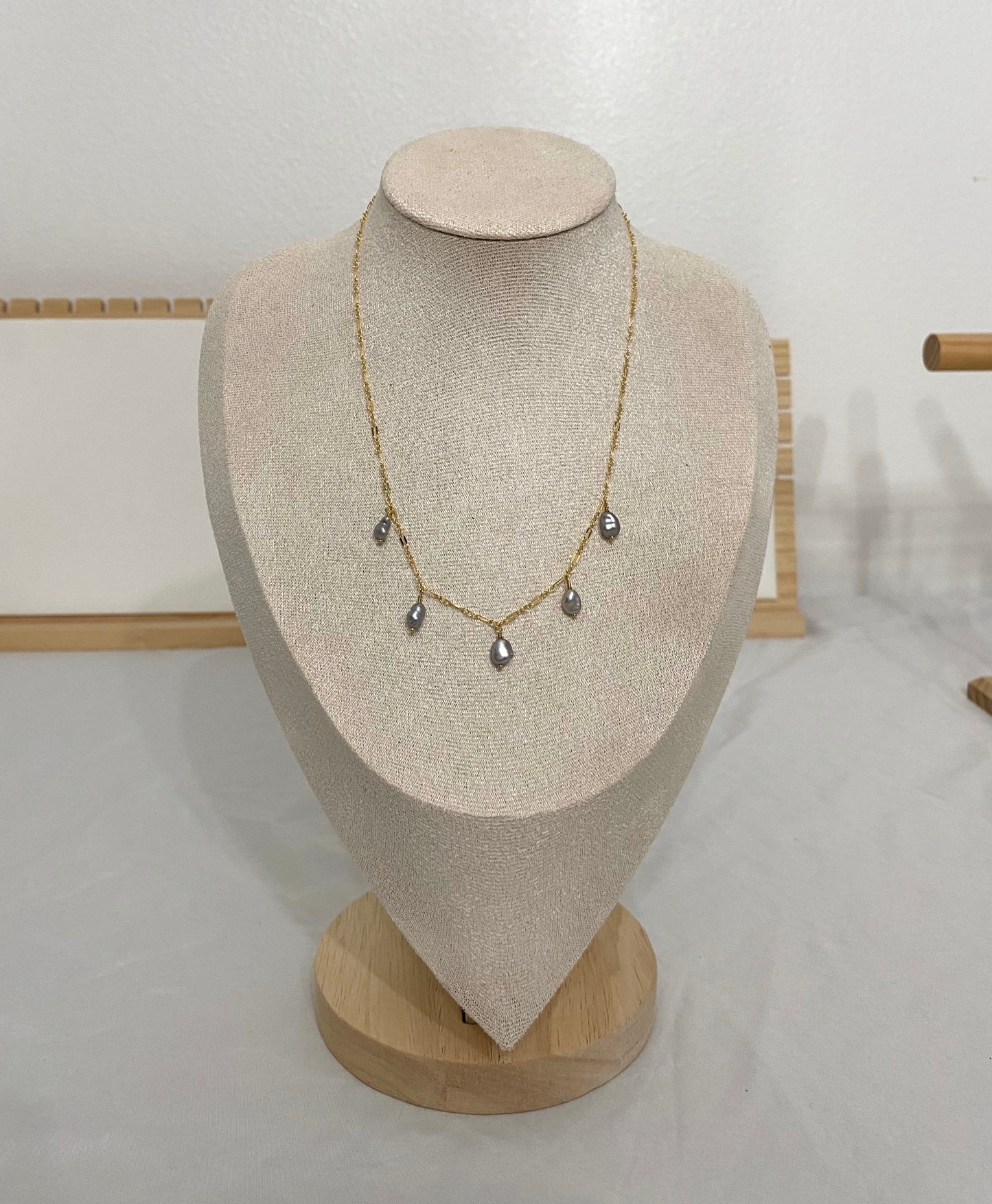 5 KESHI NECKLACE