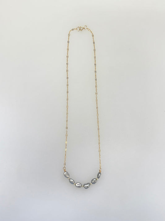 KESHI BAR NECKLACE