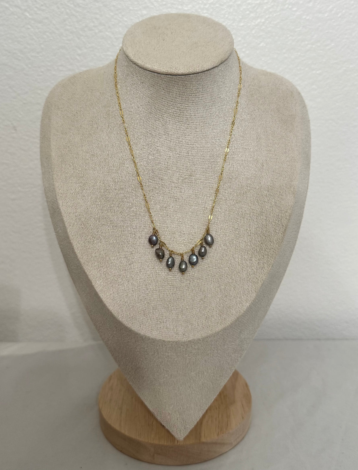 KESHI LITE NECKLACE