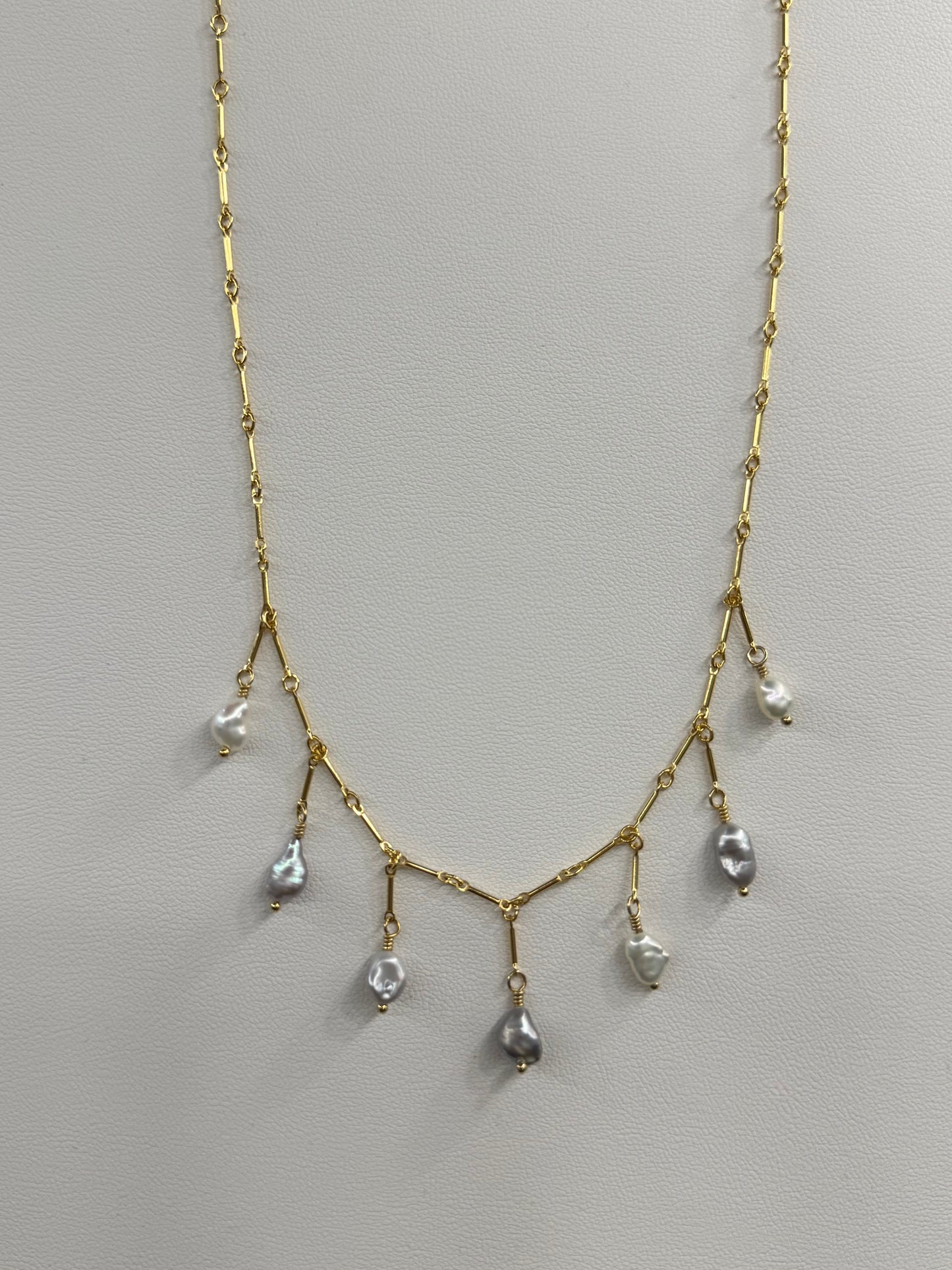 KESHI DROPLET NECKLACE
